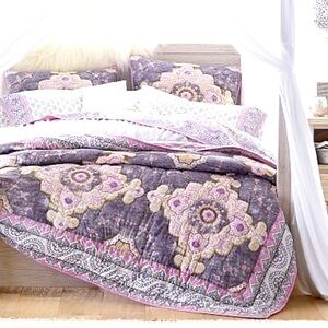 Pottery Barn Teen Bohemian Wonder Paisley Print Twin Quilt & 2 shams lilac grey